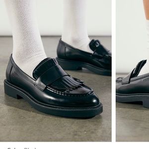 Vagabond Kiltie Loafers 36/6